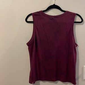 Lululemon size 6 ‘train to be’ magenta tank top